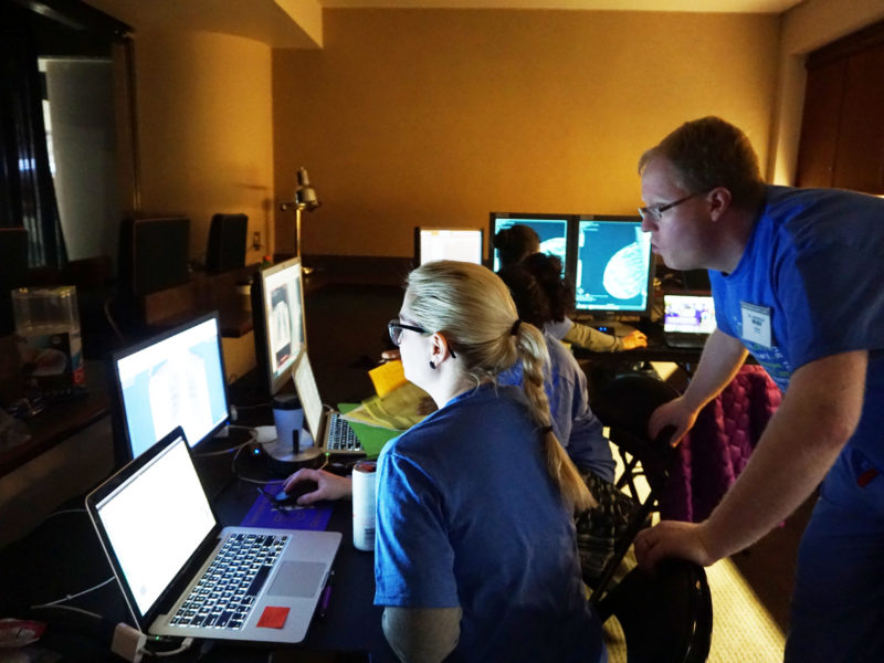 UW radiology residents and attendings volunteer side-by-side at Seattle King County Clinic